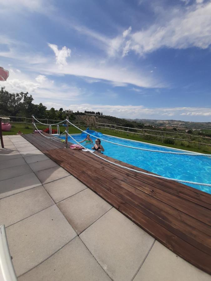 B&B La Casa In Campagna Collecorvino Екстер'єр фото