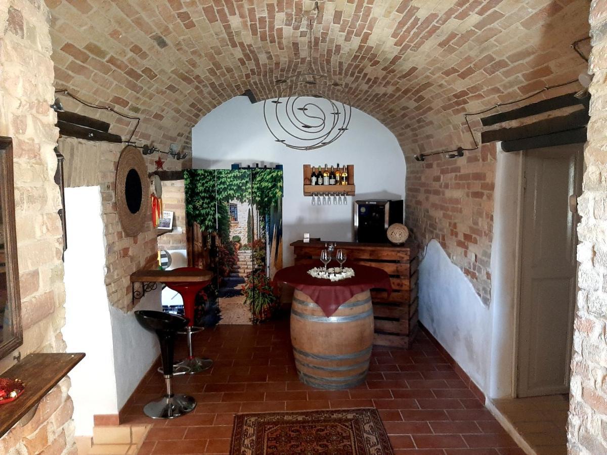 B&B La Casa In Campagna Collecorvino Екстер'єр фото