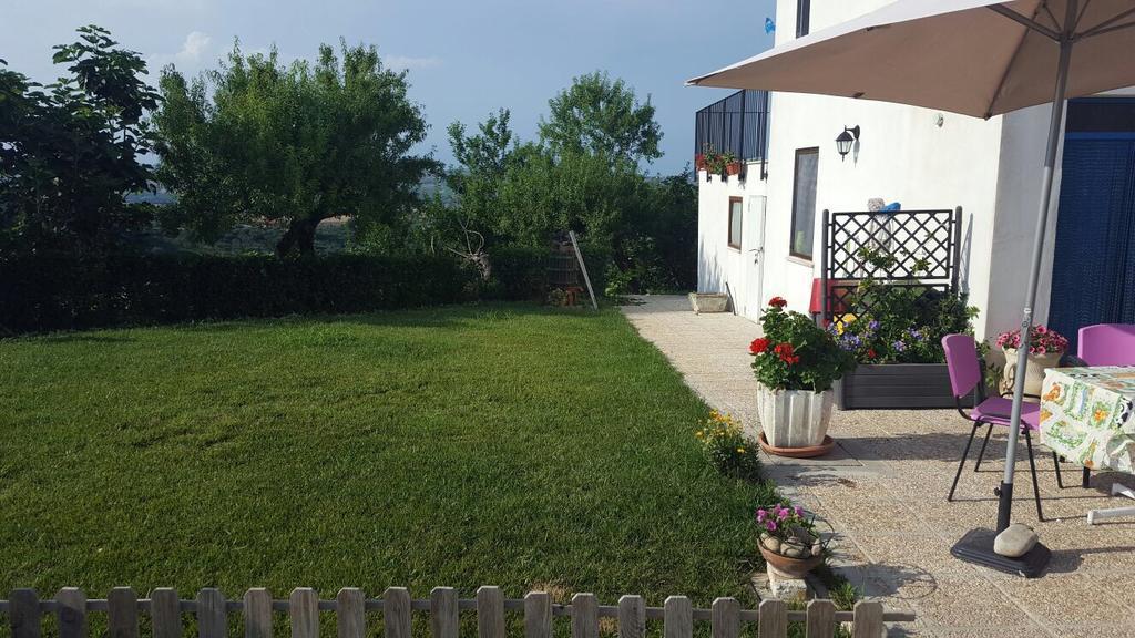 B&B La Casa In Campagna Collecorvino Екстер'єр фото