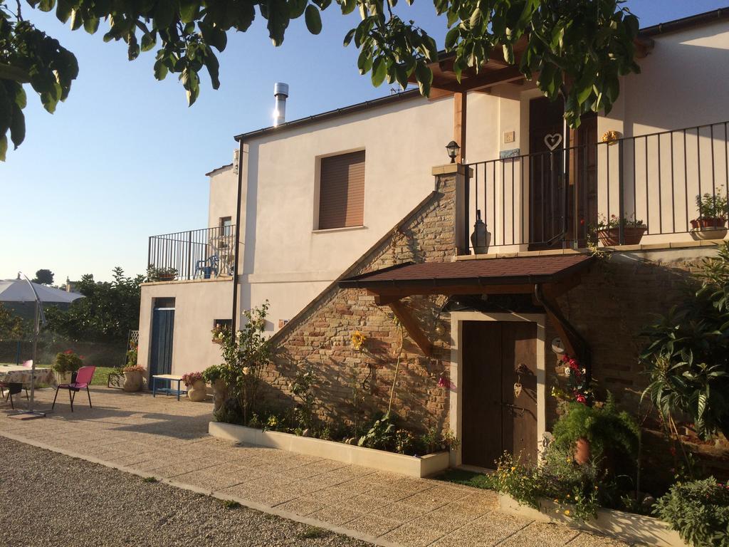 B&B La Casa In Campagna Collecorvino Екстер'єр фото