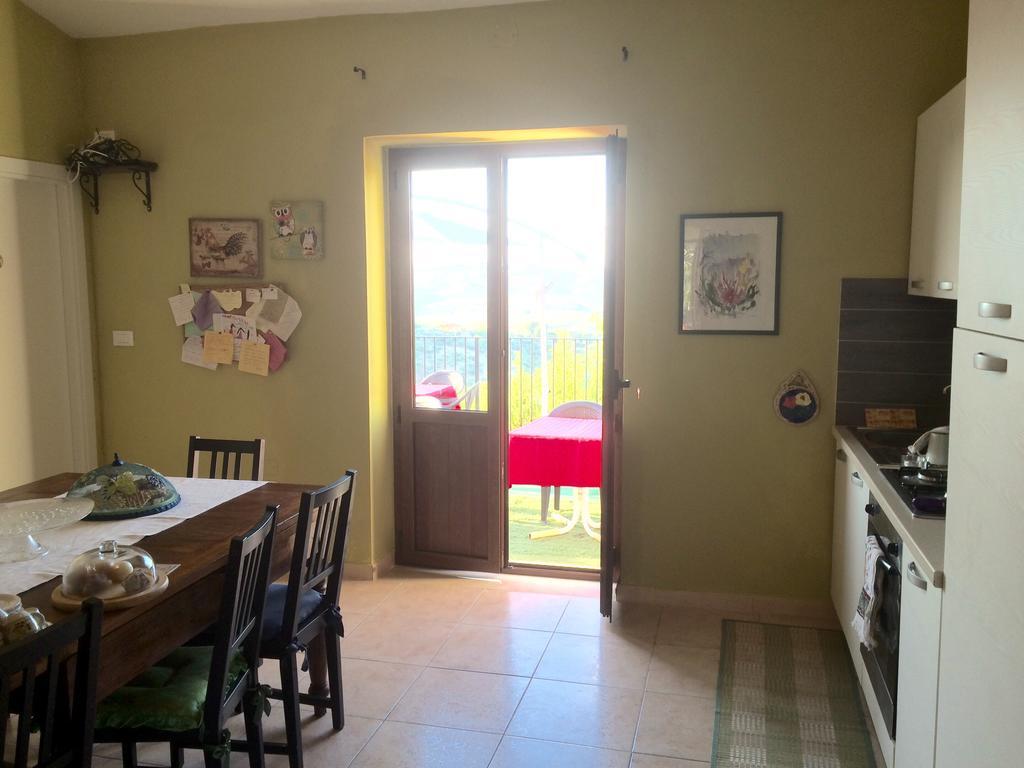 B&B La Casa In Campagna Collecorvino Екстер'єр фото