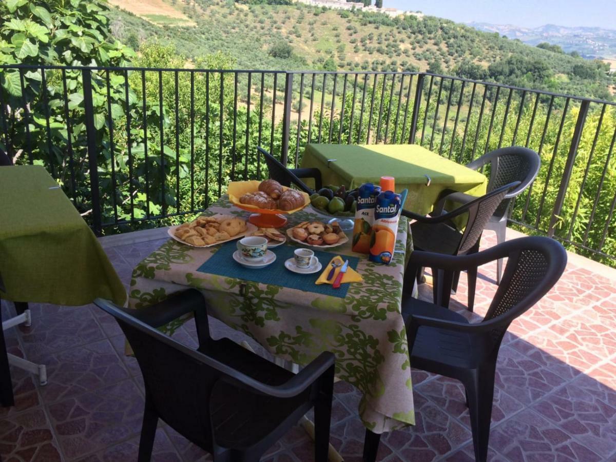 B&B La Casa In Campagna Collecorvino Екстер'єр фото